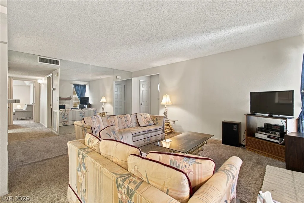1751 Reno, Las Vegas, NV 89119