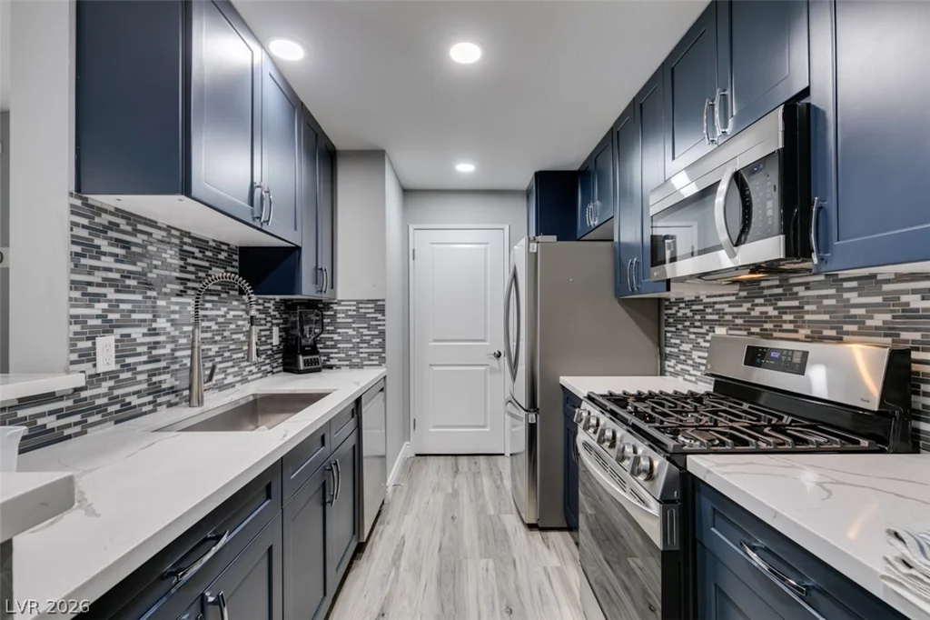 2200 Fort Apache, Las Vegas, NV 89117