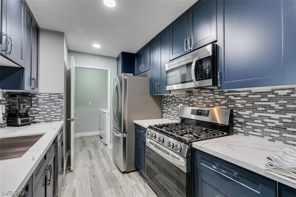 2200 Fort Apache, Las Vegas, NV 89117