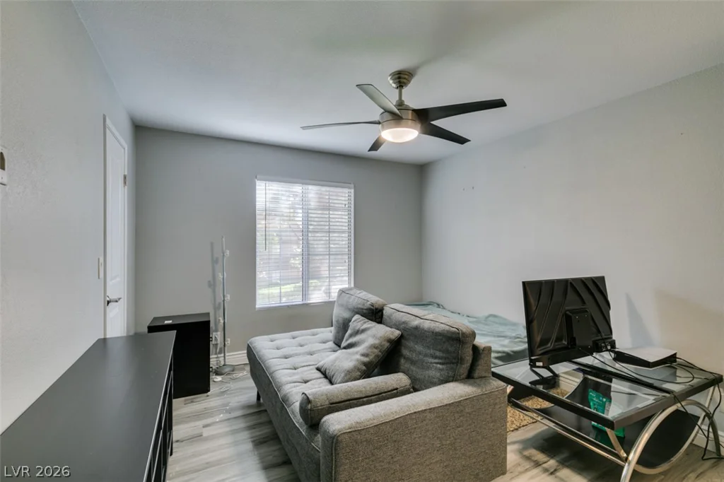 2200 Fort Apache, Las Vegas, NV 89117