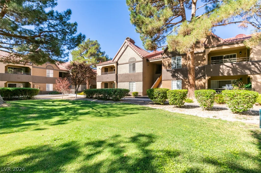 2200 Fort Apache, Las Vegas, NV 89117