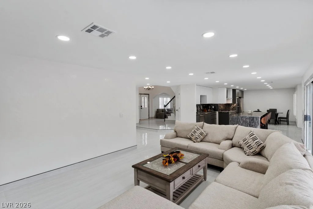 9404 Low Tide, Las Vegas, NV 89117