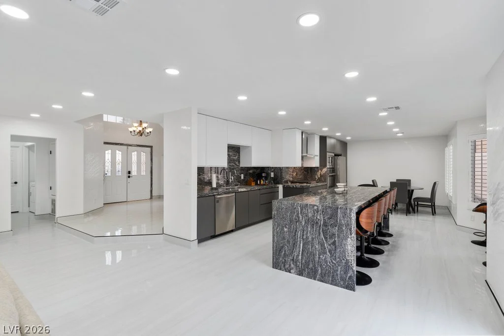 9404 Low Tide, Las Vegas, NV 89117