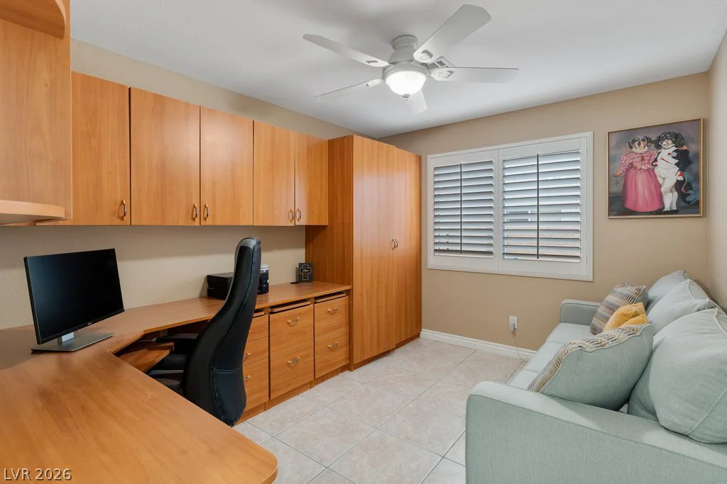 9404 Low Tide, Las Vegas, NV 89117