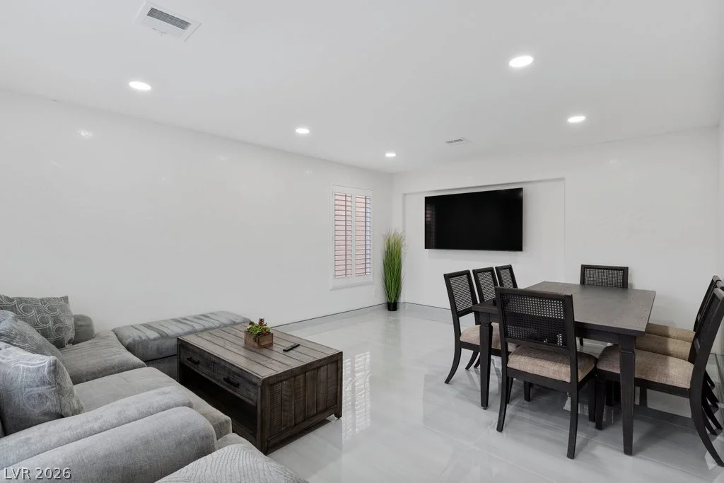 9404 Low Tide, Las Vegas, NV 89117