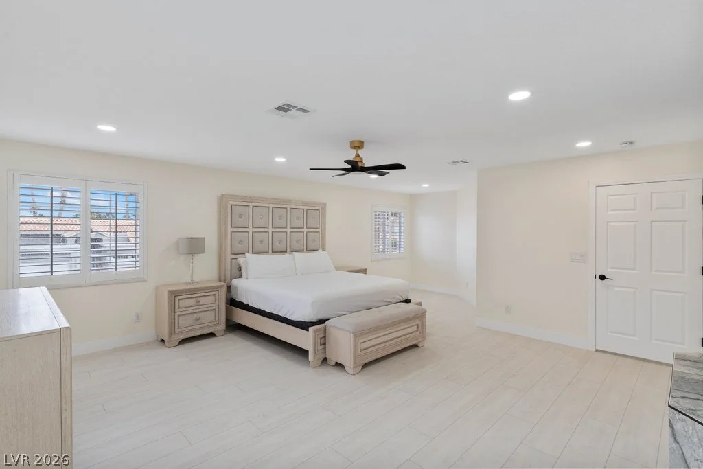 9404 Low Tide, Las Vegas, NV 89117
