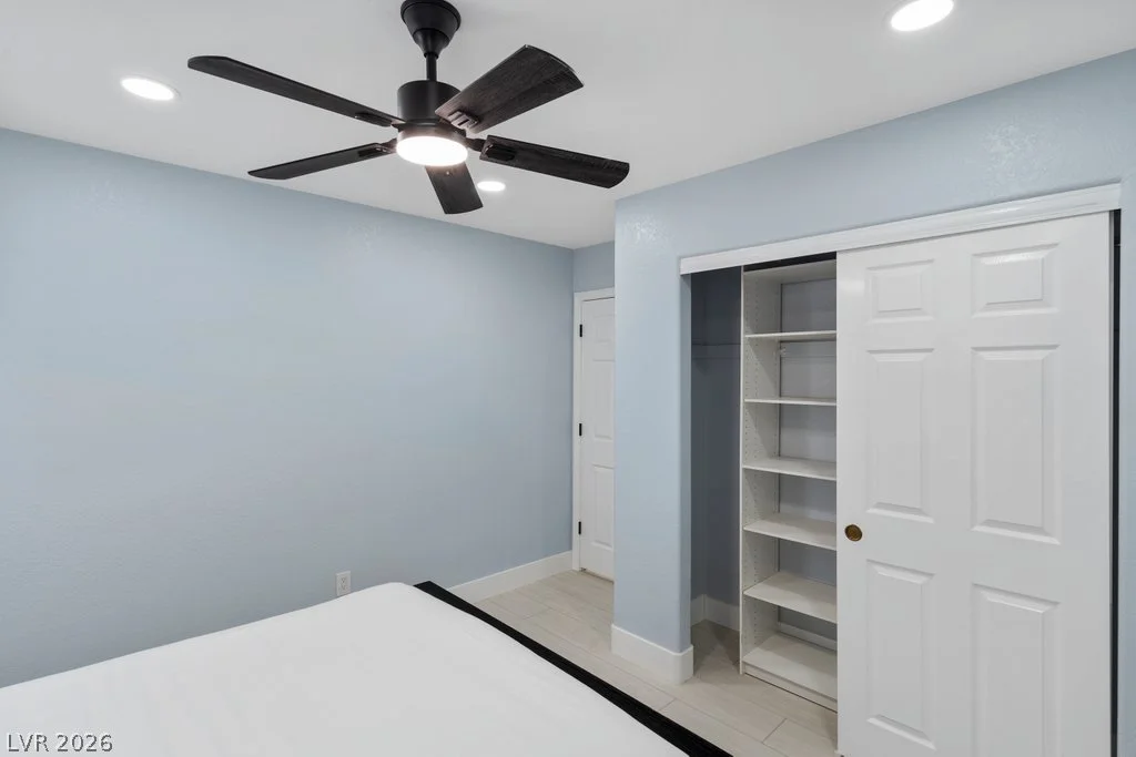 9404 Low Tide, Las Vegas, NV 89117