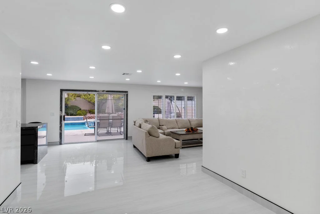 9404 Low Tide, Las Vegas, NV 89117