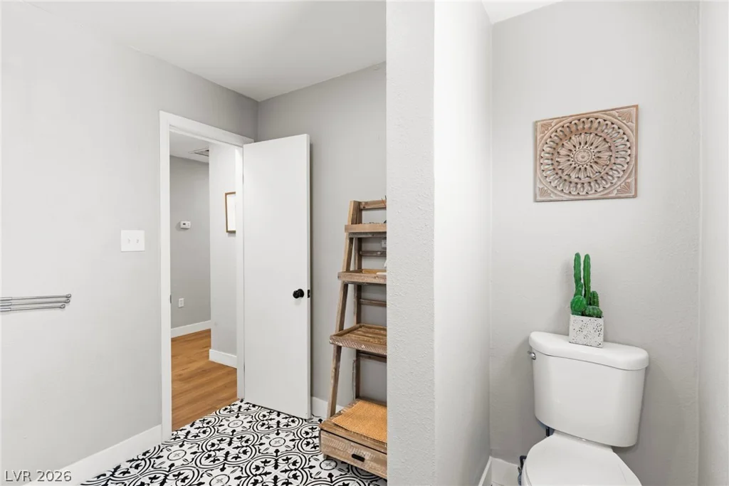 845 Kenny, Las Vegas, NV 89107