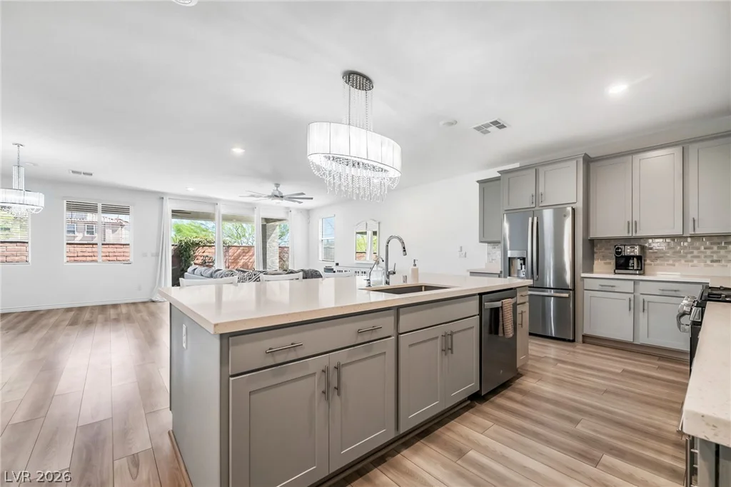 10090 Desert Azure, Las Vegas, NV 89178