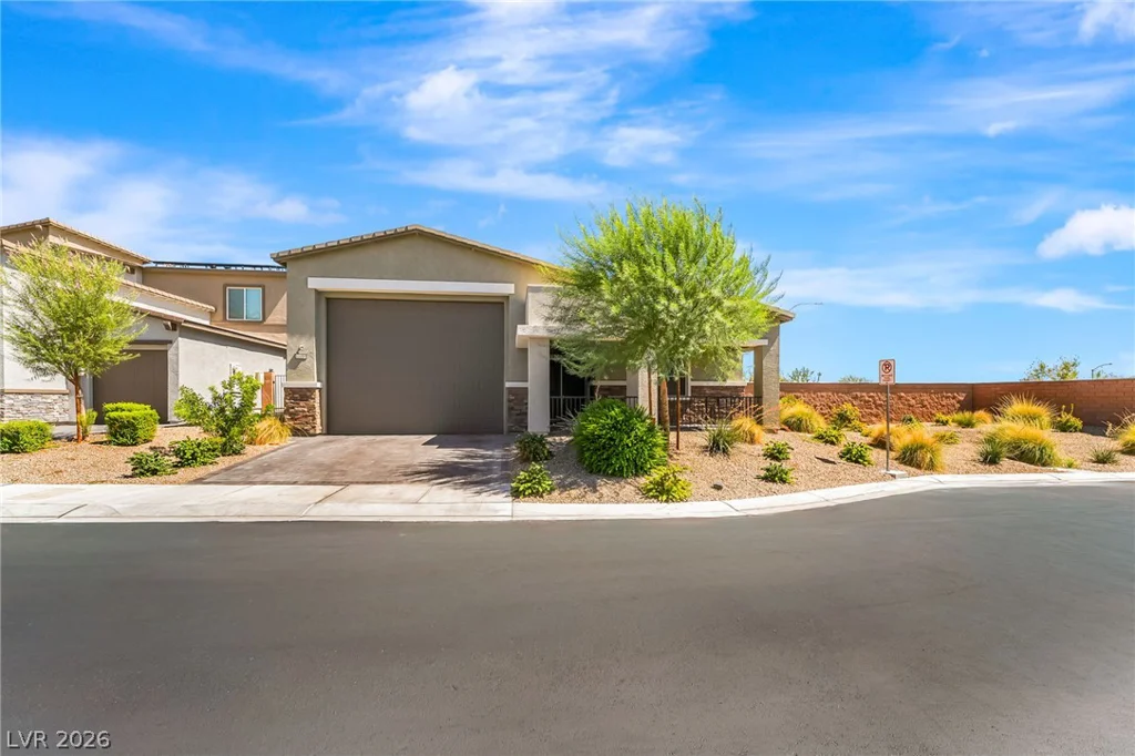 10090 Desert Azure, Las Vegas, NV 89178