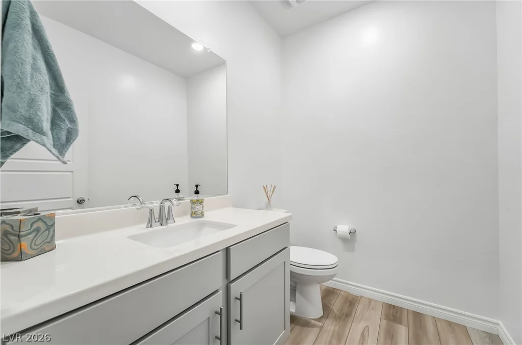10090 Desert Azure, Las Vegas, NV 89178