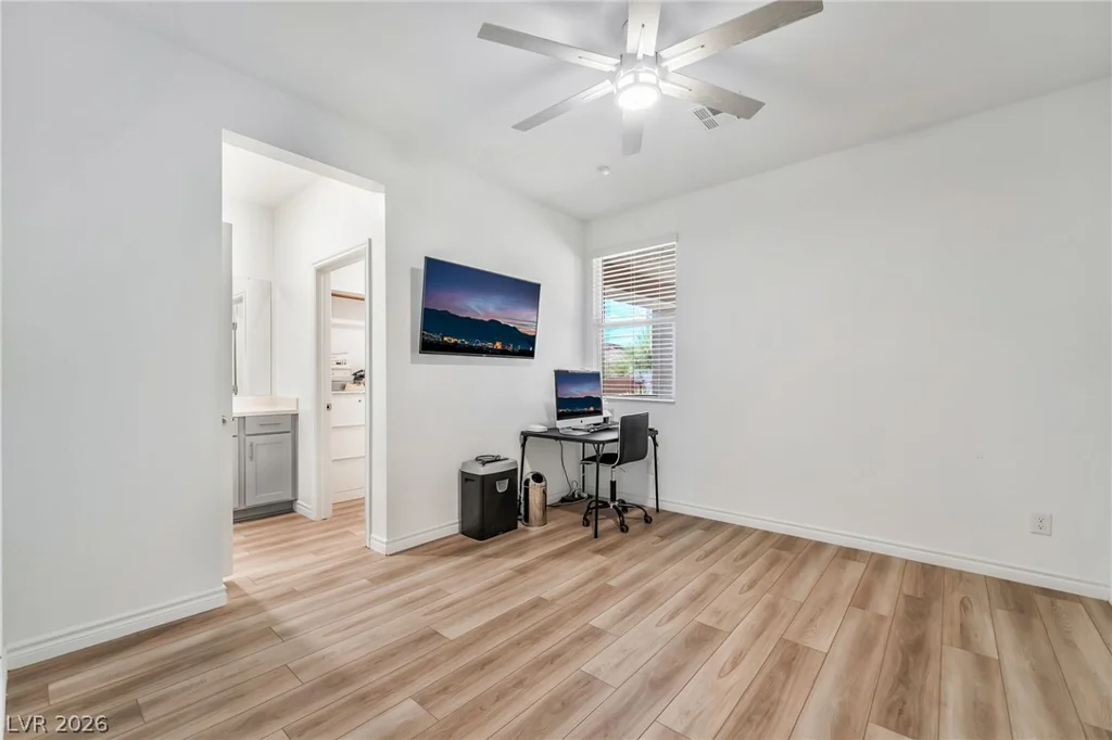 10090 Desert Azure, Las Vegas, NV 89178