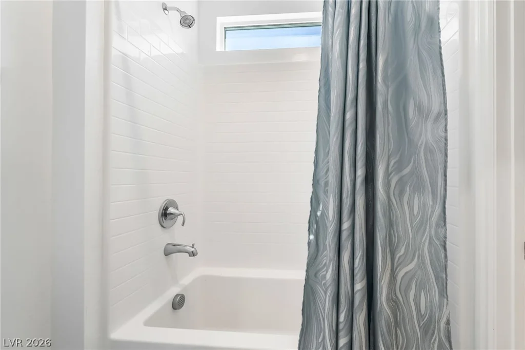 10090 Desert Azure, Las Vegas, NV 89178