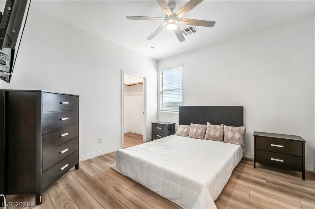10090 Desert Azure, Las Vegas, NV 89178
