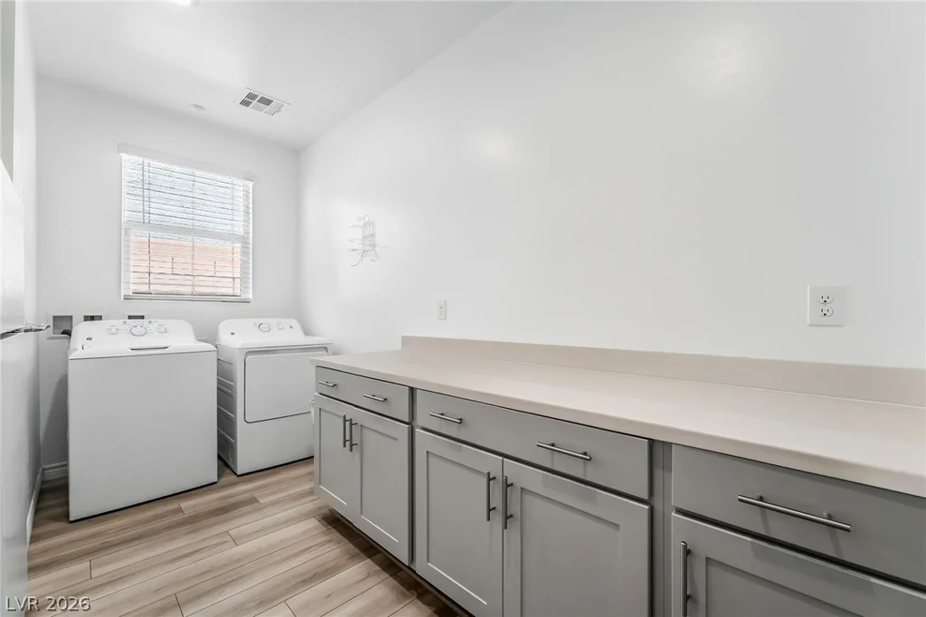 10090 Desert Azure, Las Vegas, NV 89178