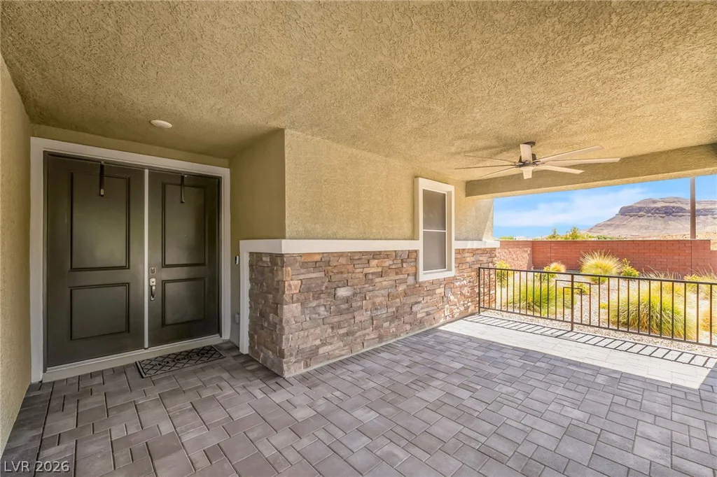 10090 Desert Azure, Las Vegas, NV 89178