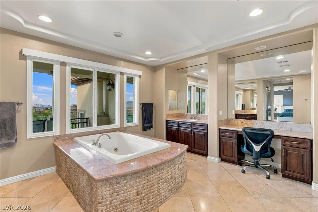 1372 Enchanted River, Henderson, NV 89012