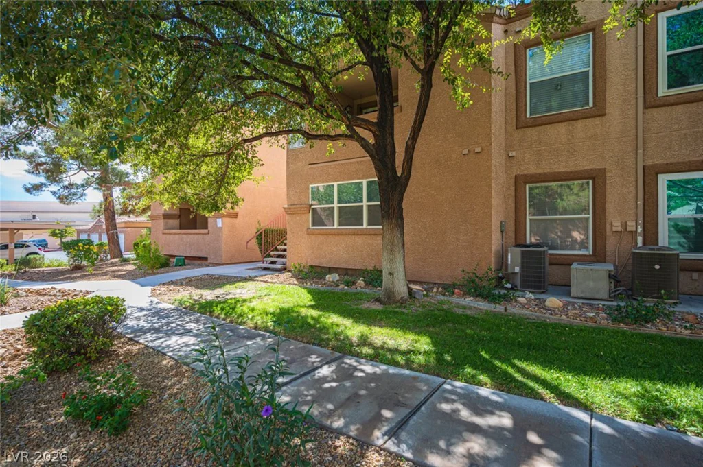 1150 Buffalo, Las Vegas, NV 89128
