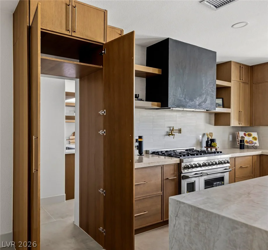 2019 Doral, Henderson, NV 89074
