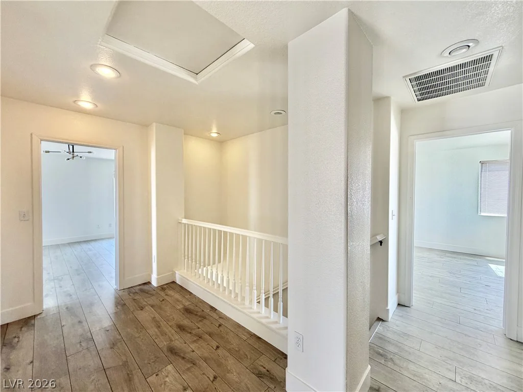 5863 Rose Tiara, Las Vegas, NV 89139