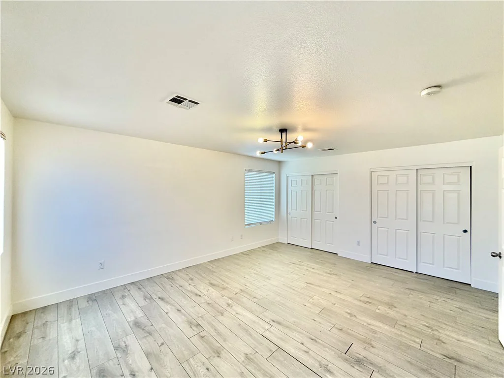 5863 Rose Tiara, Las Vegas, NV 89139