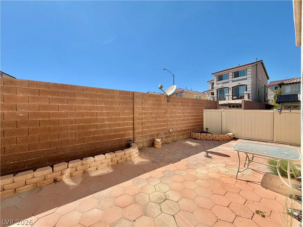 5863 Rose Tiara, Las Vegas, NV 89139