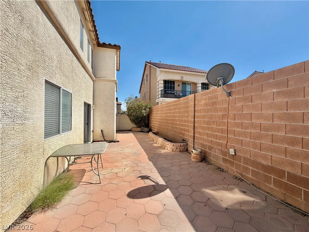 5863 Rose Tiara, Las Vegas, NV 89139
