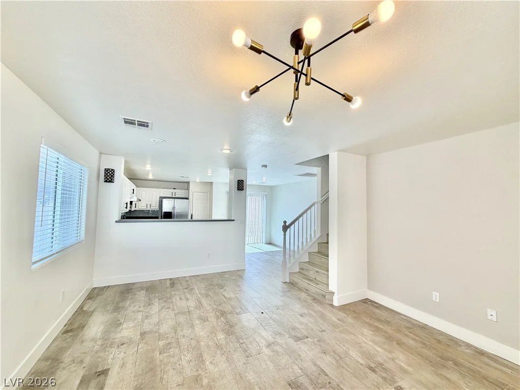 5863 Rose Tiara, Las Vegas, NV 89139