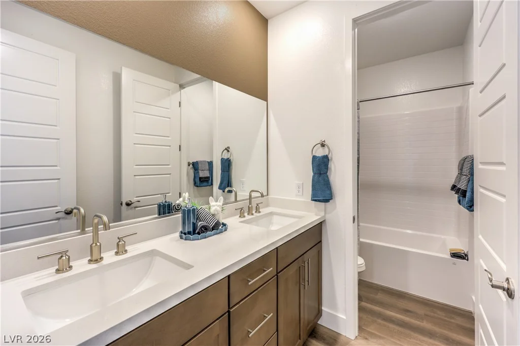 908 Kassie Lake, North Las Vegas, NV 89084