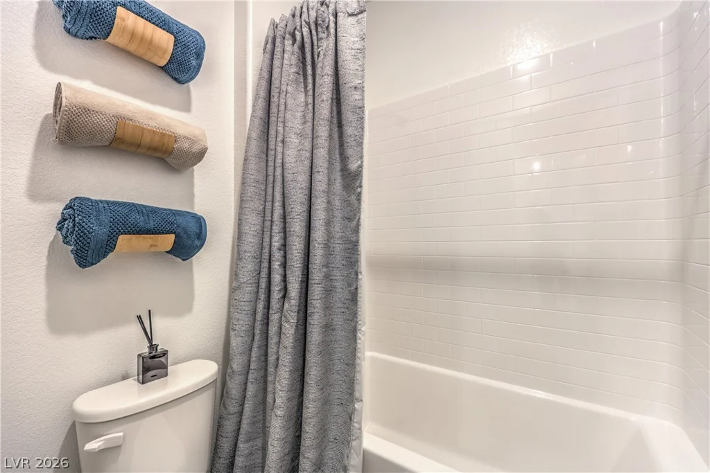 908 Kassie Lake, North Las Vegas, NV 89084