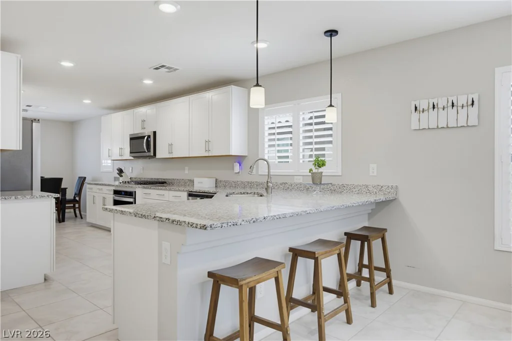 1639 Deep Valley, North Las Vegas, NV 89084