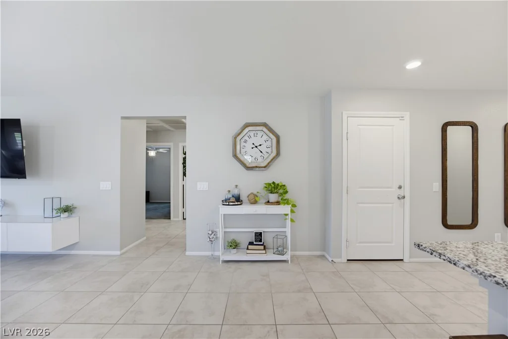 1639 Deep Valley, North Las Vegas, NV 89084