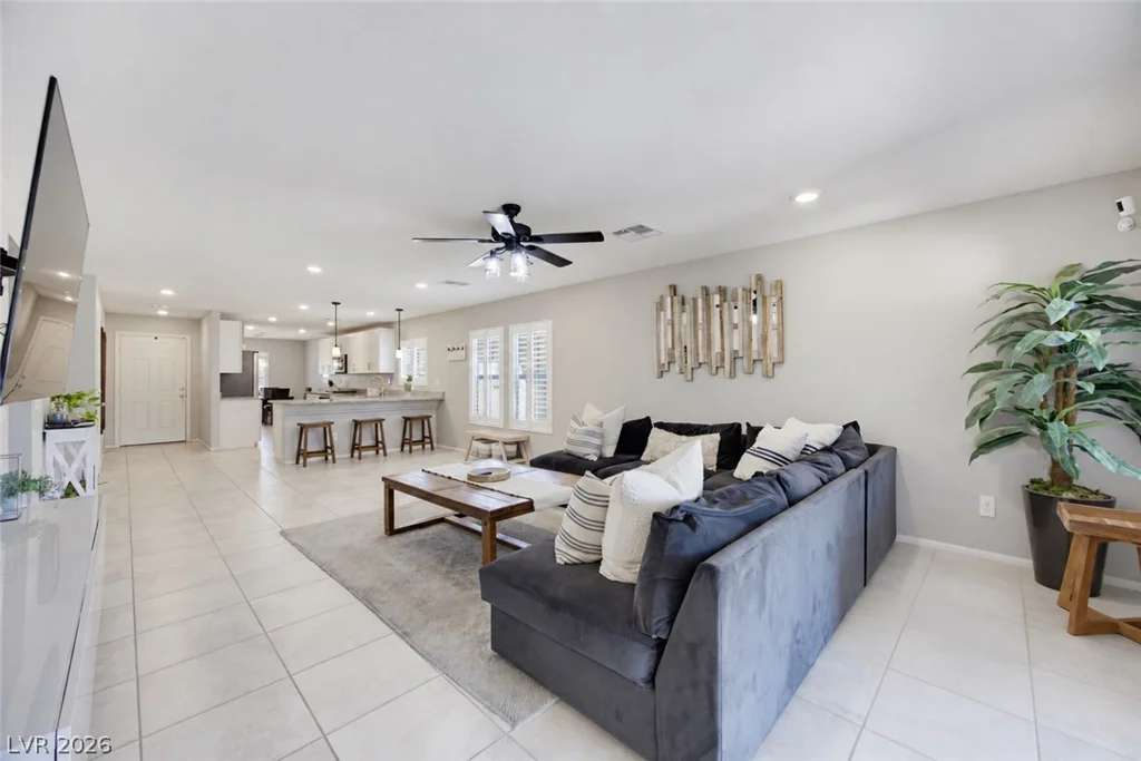 1639 Deep Valley, North Las Vegas, NV 89084