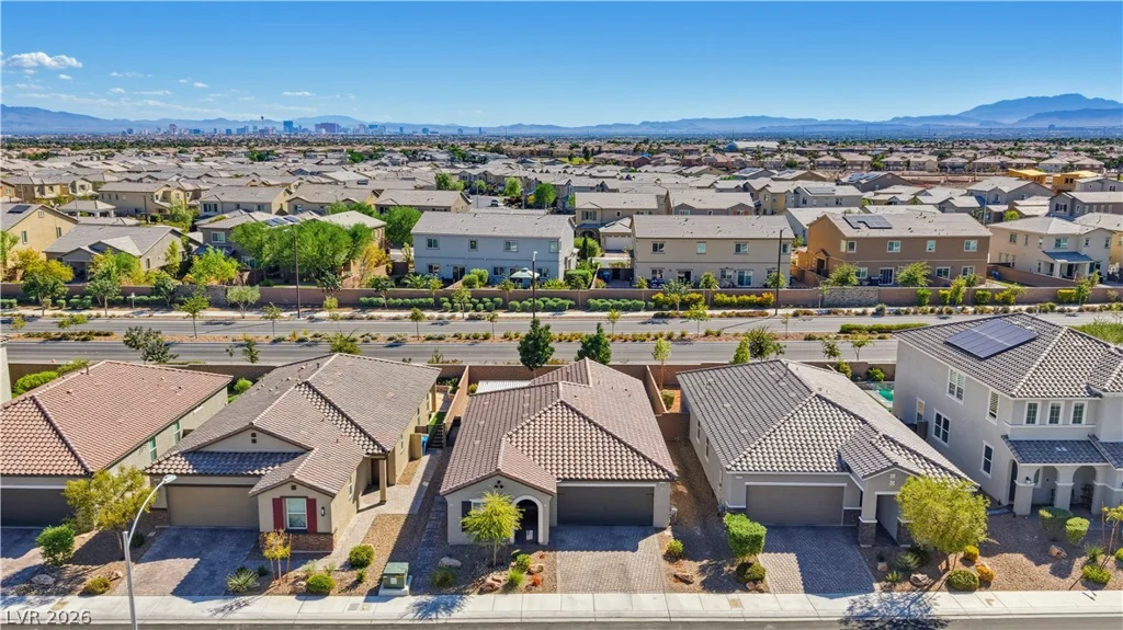 1639 Deep Valley, North Las Vegas, NV 89084