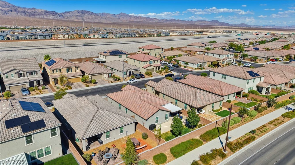 1639 Deep Valley, North Las Vegas, NV 89084