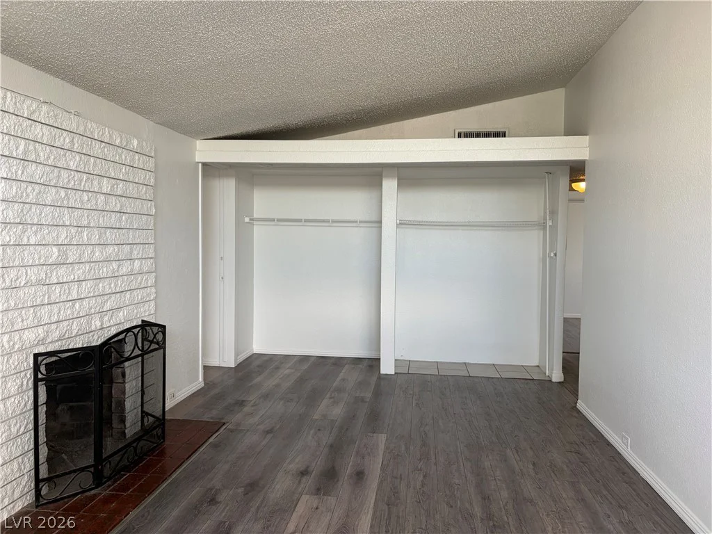 5701 Evergreen, Las Vegas, NV 89107