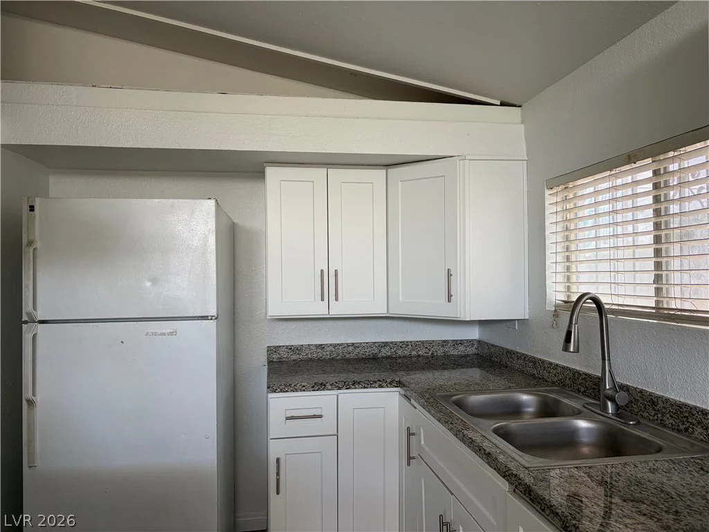 5701 Evergreen, Las Vegas, NV 89107