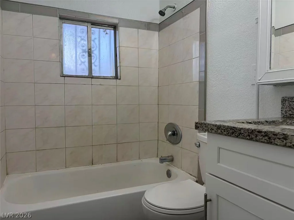5701 Evergreen, Las Vegas, NV 89107