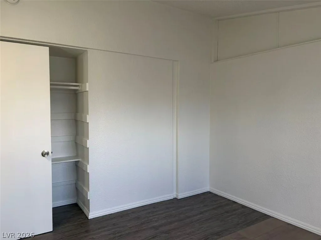 5701 Evergreen, Las Vegas, NV 89107