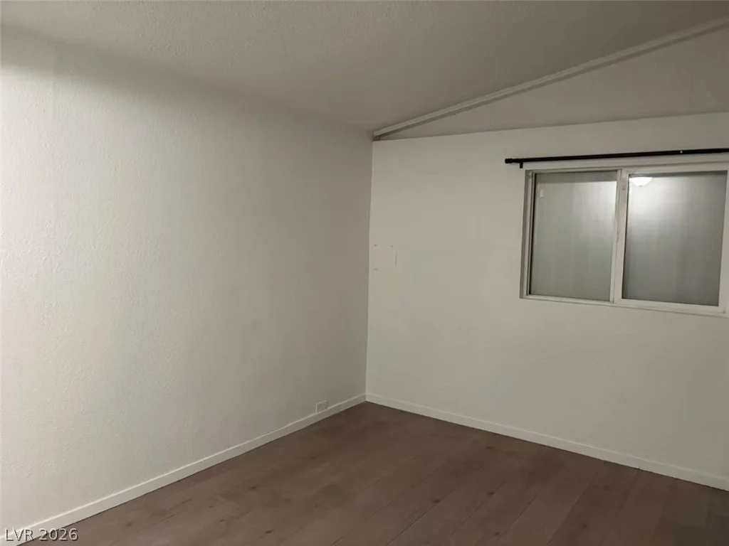 5701 Evergreen, Las Vegas, NV 89107