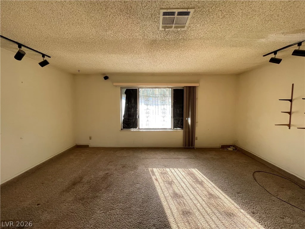 5632 Latigo, Las Vegas, NV 89119