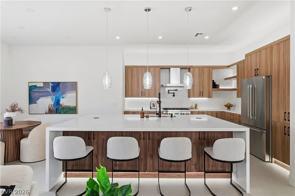 1612 Hidden Spring, Las Vegas, NV 89117