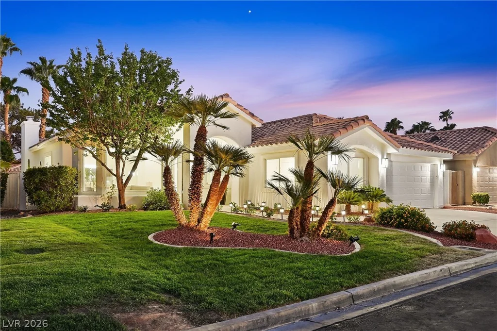 1612 Hidden Spring, Las Vegas, NV 89117
