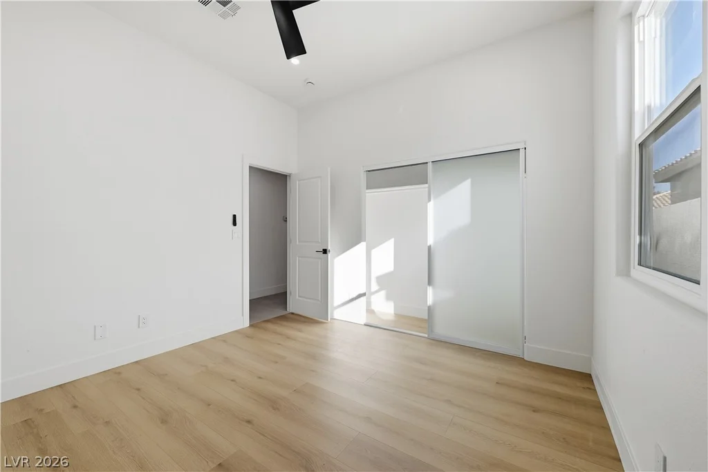 1612 Hidden Spring, Las Vegas, NV 89117
