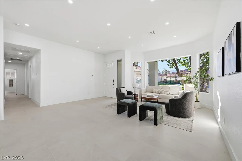 1612 Hidden Spring, Las Vegas, NV 89117