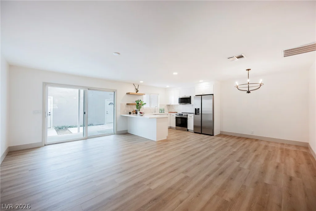3442 Monte Carlo, Las Vegas, NV 89121