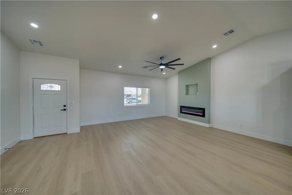 2520 Yakima, Pahrump, NV 89048