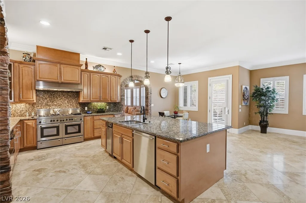 6625 El Campo Grande, Las Vegas, NV 89130