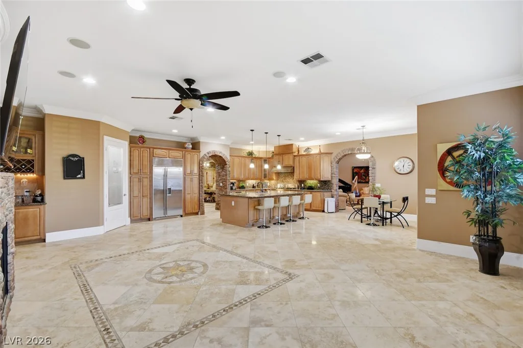 6625 El Campo Grande, Las Vegas, NV 89130